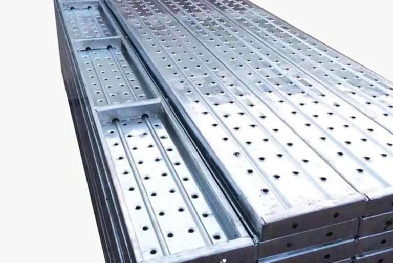 Cách kiểm tra mâm giàn giáo an toàn trước khi thi công trên cao