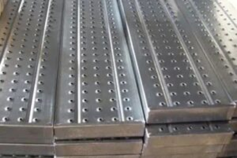 Tiêu chuẩn an toàn & Quy định pháp luật về mâm giàn giáo