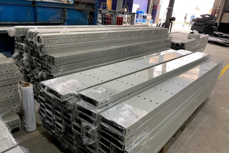 Những điều cần lưu ý khi lắp đặt máng cáp điện