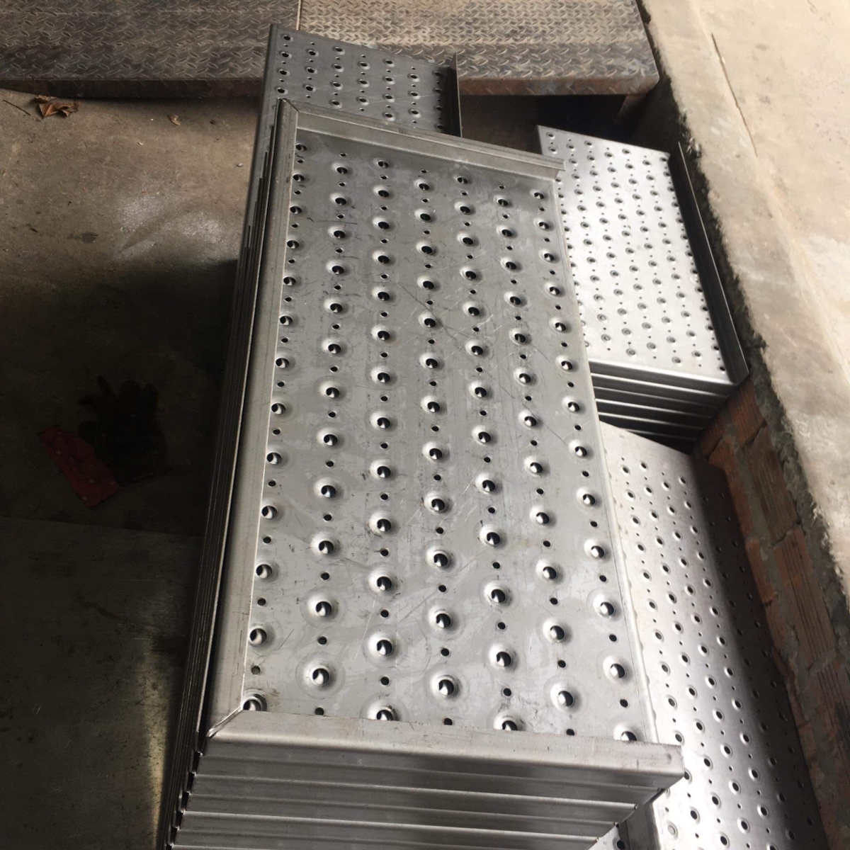 lưới sàng hạt điều