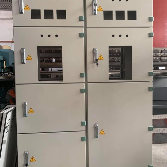 vỏ tủ điện công nghiệp