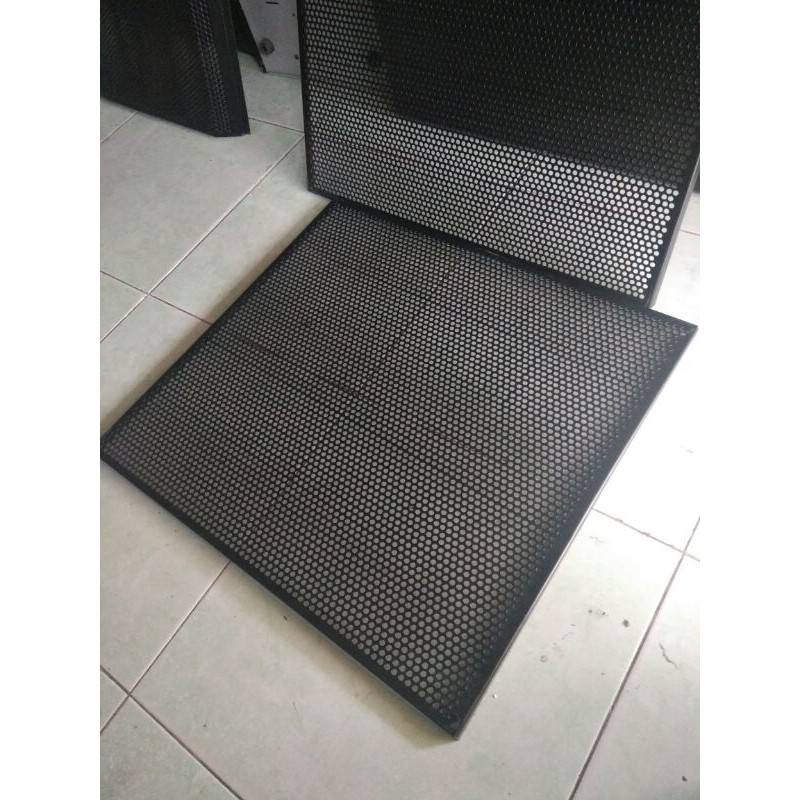 gia công lưới loa