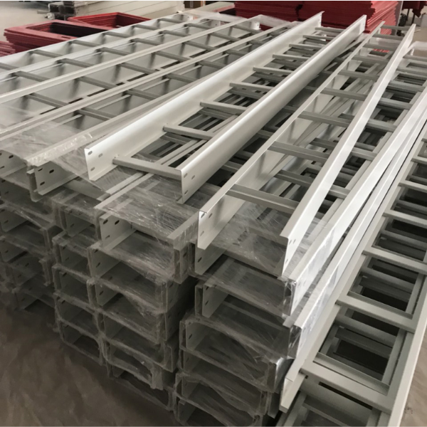 Thang máng cáp điện