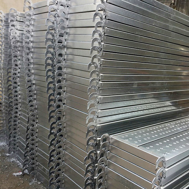 Giá mâm giàn giáo