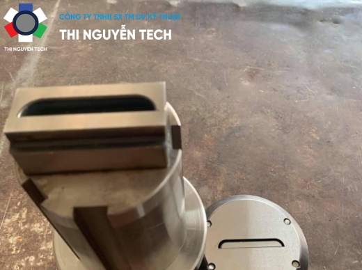 Khuôn đột chớp theo yêu cầu