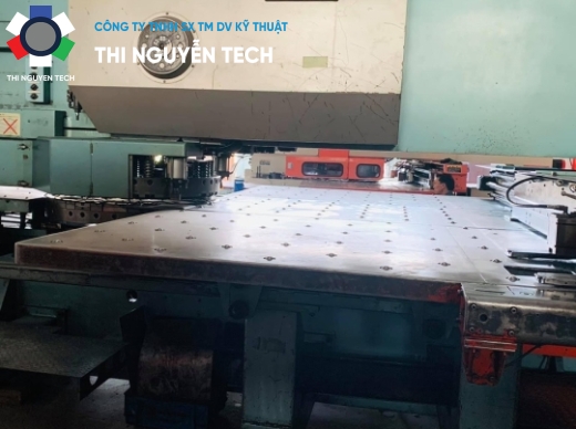 Máy Đột Amada Coma 567