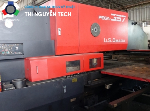 Máy đột PEGA357